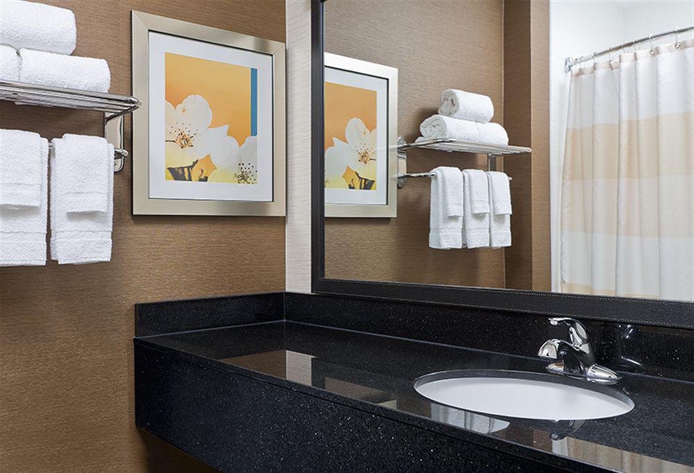 Fairfield Inn & Suites Mansfield Ontario Екстер'єр фото